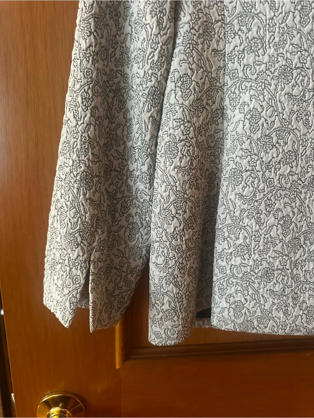 Kasper Size 4 Ivory Gray Brocade 2-Piece Skirt Suit - Picture 7 of 8